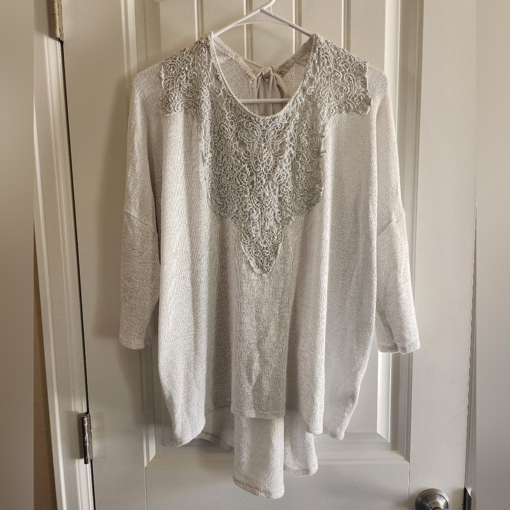 Women's Top